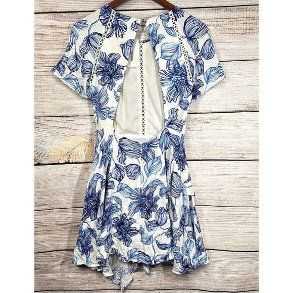 Stylestalker Womens Magnolia Floral Mini Dress Size XS Blue White Open Back NWT - Picture 4 of 15